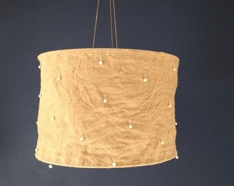 Hanging linen and buttons