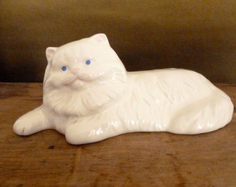 Vintage Ceramic Persian Cat Figurine - White Kitty Cat Collectible