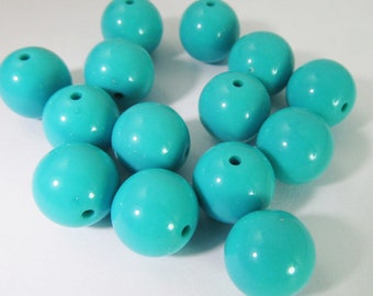16 Vintage 15.5mm Turquoise Lucite Beads Bd1935