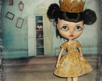 Blythe ~ Vintage Inspired Smocked Dress & Crown ~ Will only fit Azone Pure Neemo S Body ~ By KarynRuby