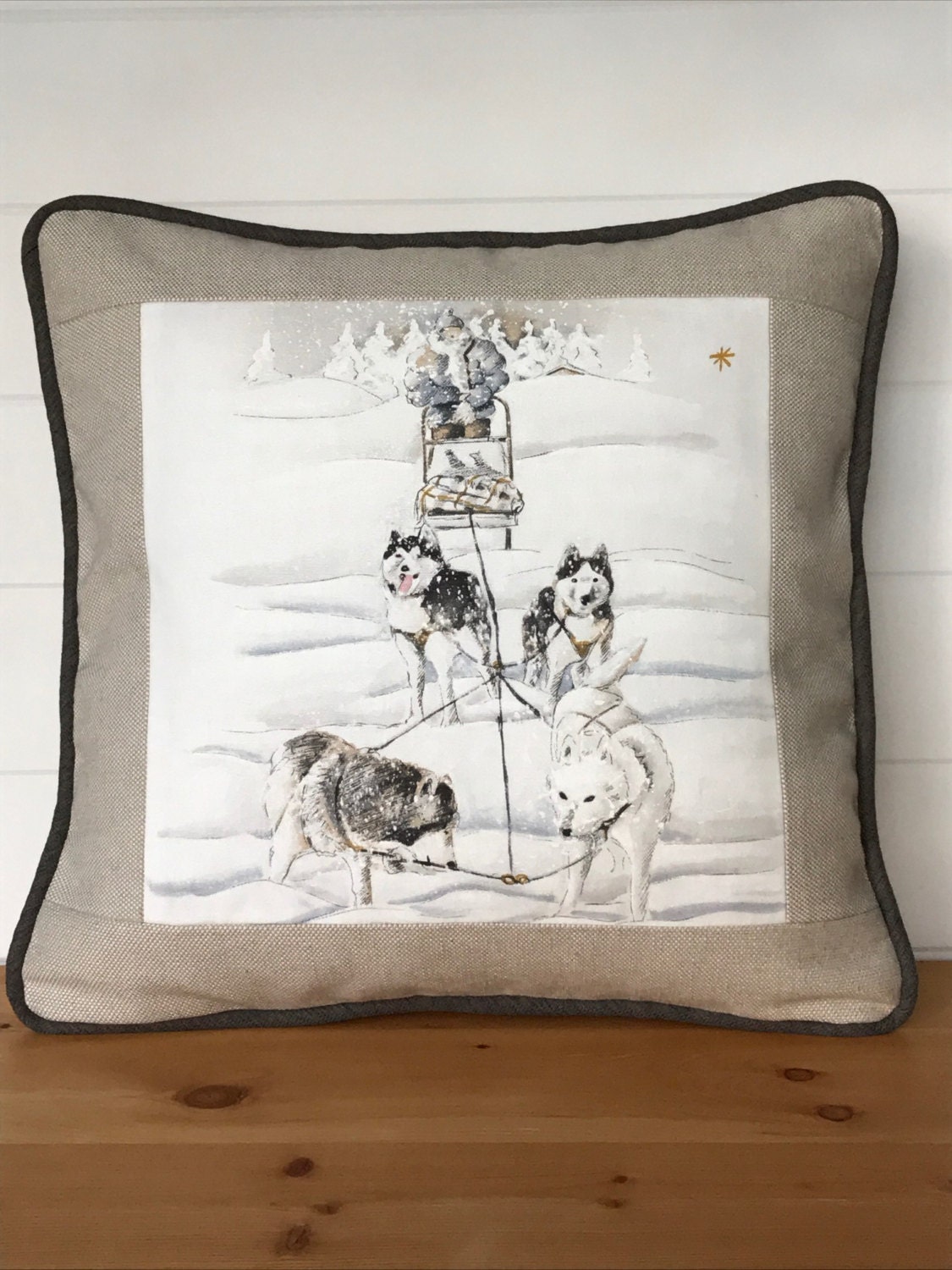Cabin or Lodge Pillow Cover Winter Pillows Paris Fabric new