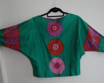 VINTAGE Green KIMONO style TOP. Asian inspired Blouse, by "Malbe" Union Made. Mad men era top. Size - 7 -8.