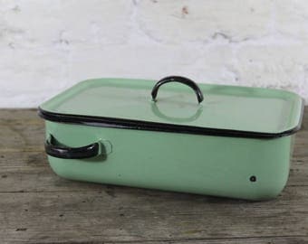 green enamel cooking dish