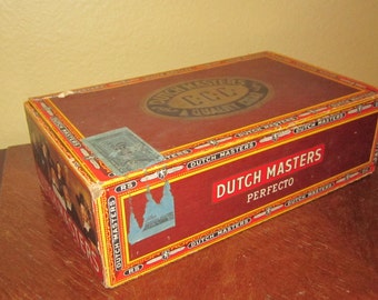 Vintage Dutchmasters Perfecto Quality CCC Cigar Box - Consolidated Cigar Company - 9in by 5-1/4 in by 2in