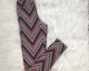 READY TO SHIP - Chevron Leggings - Size M