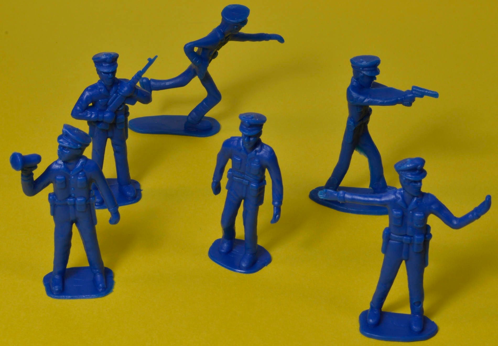 Blue Plastic Policemen Assorted Miniature Police Officers