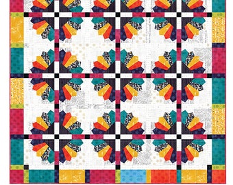 Daisy - Quilt Pattern by Color Girl Quilts / Precut, Fat Quarter or Layer Cake, Scrap Friendly Dresden Plate Pattern