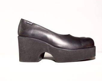 Vtg Leather Black Platform Shoes