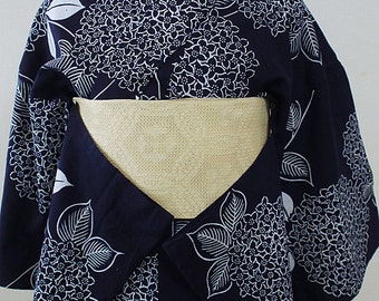 second hand yukata, casual Japanese kimono, bathrobe, cotton, hydrangea