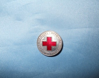 Old Italian Red Cross badge for volunteer nurse !
