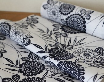 Navy fabric /// vintage Japanese cotton fabric, indigo fabric, Japanese indigo, vintage indigo cotton, navy fabric, floral print, Hanabishi
