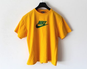 nike t shirt giallo