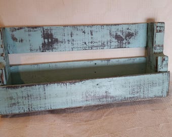 Reclaimed pine pallet shelf