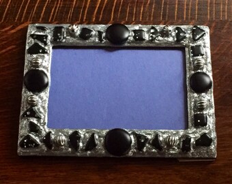 Black & Silver Picture Frame (holds a 4 x 6 photograph)