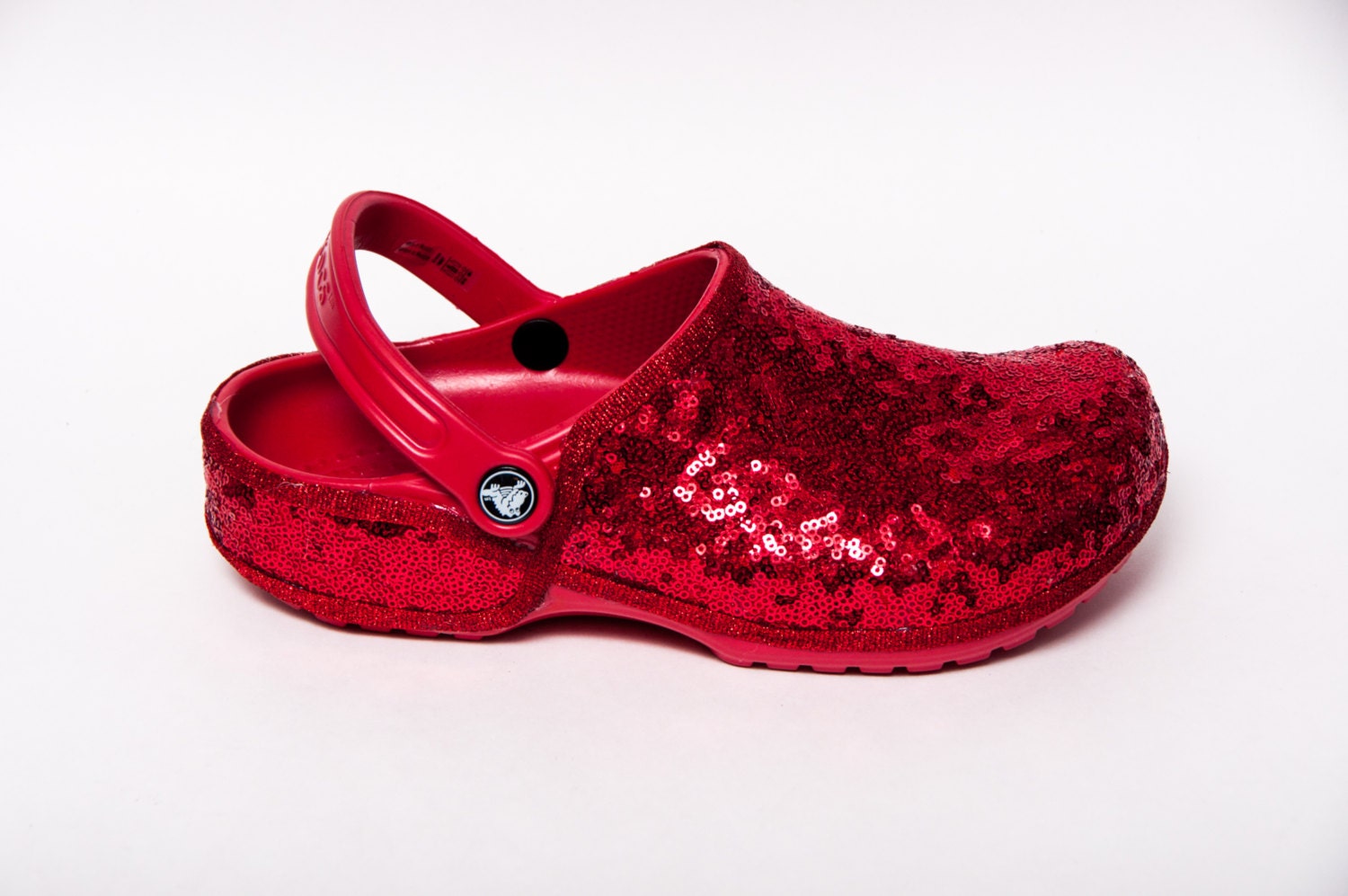 red crocs slippers