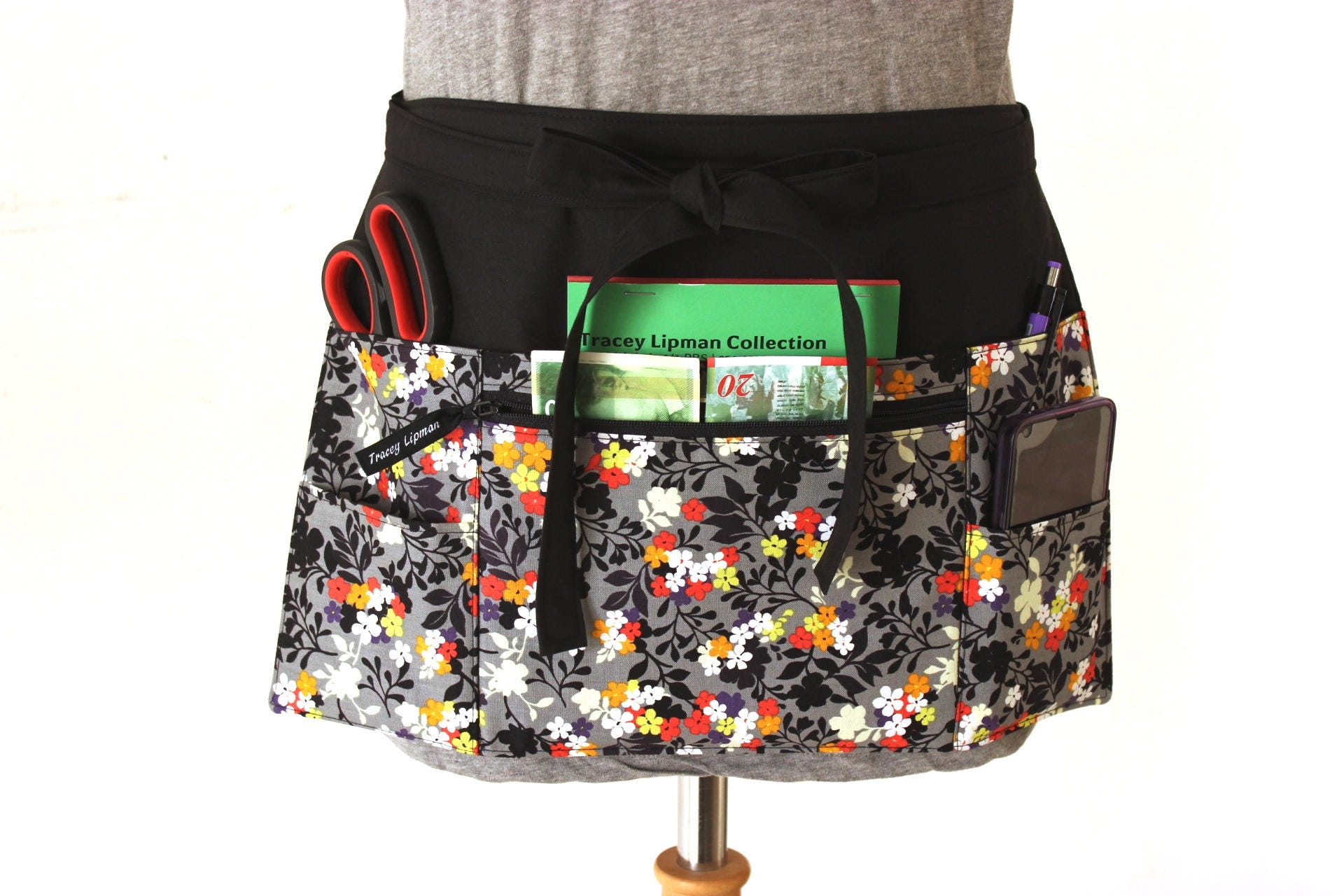 half apron with pockets Waitress apron Vendor apron