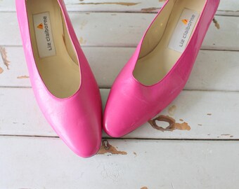 1980s PINK LEATHER Heels....size 7 womens....liz claiborne. pumps. pink heels. cinderella. princess. wedding. party heels. mod. retro. fancy
