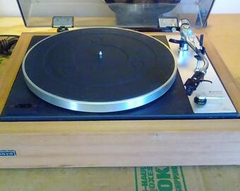 Vintage 1970s Sound Design Record Player / AM FM / Cassette