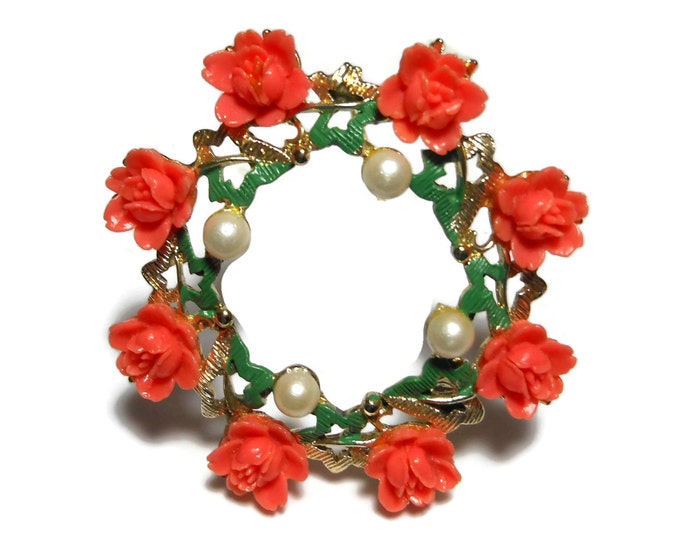 FREE SHIPPING Coral rose circle brooch, roses and pearls form wreath pin, faux pearls rim the inside, green enamel leaves, delicate pretty