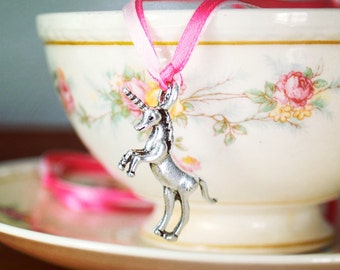 Unicorn Necklace, Unicorn charm, Unicorn Jewelry, unicorn Party, pastel, rainbow, stars, Ribbon, Castle, Fantasy, Licorne, Unicorn Favor