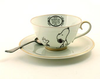Snoopy Peanuts, Inspirational Quote, Vintage Porcelain Cup, Keep Looking Up, Altered Art, Comic Kartoon, Positive Affirmation, Inspiration