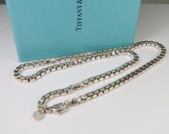 Estate Tiffany & Co Sterling Silver Venetian Box Chain Link Necklace 18 inches with Tiffany Box