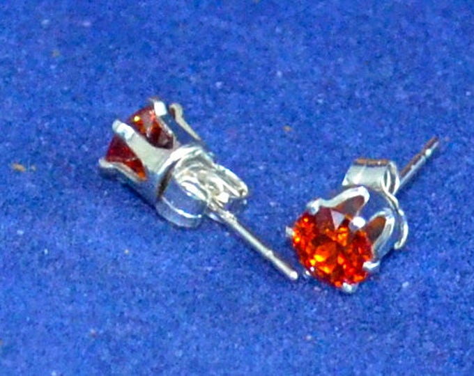 Spessartite Garnet Stud Earrings, 5mm Round, Natural, Set in Sterling Silver E1018