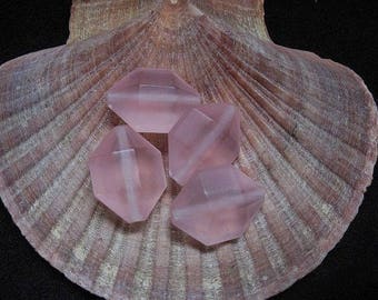 Vintage Lucite Beads Faceted Diamond Pattern 20mm x 16mm - Four