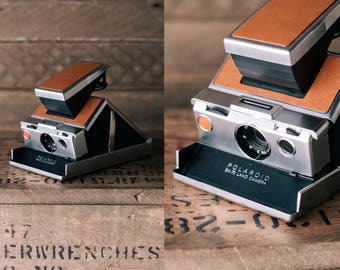 Polaroid SX-70 Land Camera 1976 - Tested / Working Instant SLR Film Rangefinder Focus Camera w/ Extras: 2 Cases Warrantee & Manual