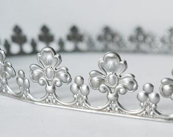 Metal lace crown~Metal banding crown for statue~fleur di lis Metal banding by the foot~crown supplies~metal garland per 12"~ReDesigns by V