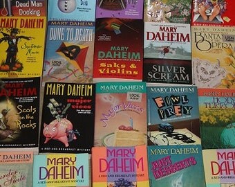 20 Mary Daheim books / Mary Daheim novels