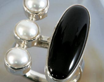 Sapphire and 925 Sterling Silver Ring -- 6301