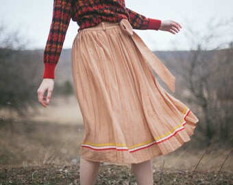 Sale! Pleated Midi Skirt / Floral Skirt
