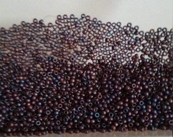 20gs Size 15/0 Miyuki Seed Beads Col No 2005 - Matte Metallic Dark Raspberry Iris