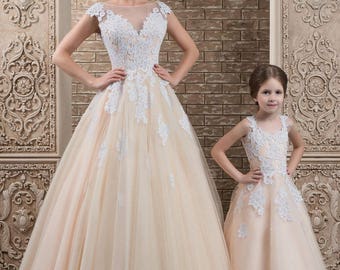 Romantic Light-As-Air Ball Wedding dress with Lace Corset,Illusion Off Shoulder Neckline,Open Cutout Back and Tulle Skirt,Vintage Inspired