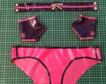 All pants, mittens and latex necklace - size 42