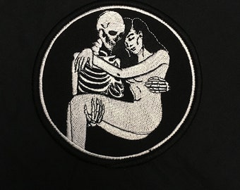 Love and Death Embrace Patch / Lovers / Skeleton Skull Occult Goth Punk Jacket Patch / Embroidered Patch