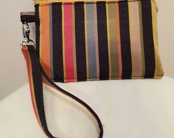 Wristlet- rainbow stripe