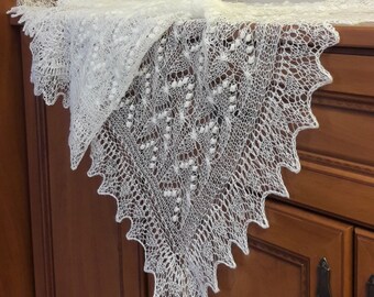 Knitted lace shawl "Haapsalu"