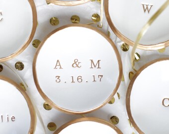 Personalized Jewelry Dish // Initial + Date Ring Dish // Personalized Gift // Wedding Gift // Anniversary Gift // Engagement Gift