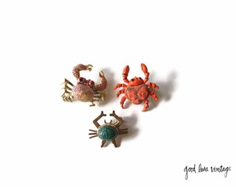 Crab Brooch Pin Baltimore Maryland Costume Jewelry Crustacean Ocean Sea Beach WRE Jade Scarab