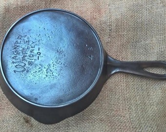 Wagner Ware #4 Cast Iron SKillet with Heat Ring 1064B