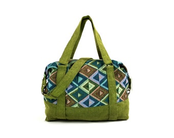 Hippie Tapestry Handbag - Vegan, Compact Weekender bag, Womens Duffle bag, Holdall, Cotton Fabric Crossbody bag, Travel bag, Metal Zip