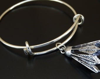Badminton Bangle Bracelet, Adjustable Expandable Bangle Bracelet, Badminton Charm, Badminton Pendant, Badminton Jewelry, Birdie Bracelet
