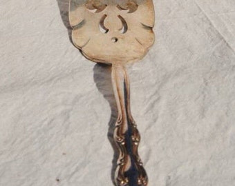 Pie server pierced