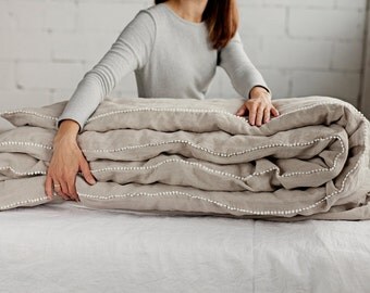 Linen duvet cover with little pom poms. 11 colours. Soft linen bedding. White, grey, natural, rose, pink, blue, woodrose. Queen, king.