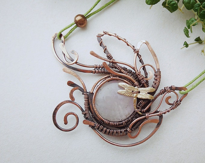 Rose quartz flower pendant with dragonfly, wire-wrappered necklace, floral style, Copper wire winding, Natural stone, Semi precious jewelry