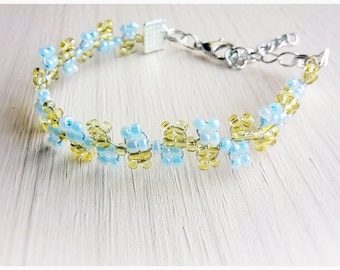 Twisted Wire,Dainty,Flowers,Beaded,Wire,Braided,Bead Bracelet,Small,Blue,Sky Blue,Honey Yellow,Delicate,Unqiue,Cute,Pretty,Nature,Gift