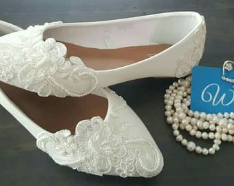 Antique White Lace Pointed Ballet Flat Wedding Shoes