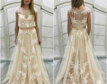 Boho A-Line Vintage Inspired Fully Lace Wedding Dress ,Bohemian Style,beige lace wedding Dress,Transparent Lace Back with Buttons,Belt Wed